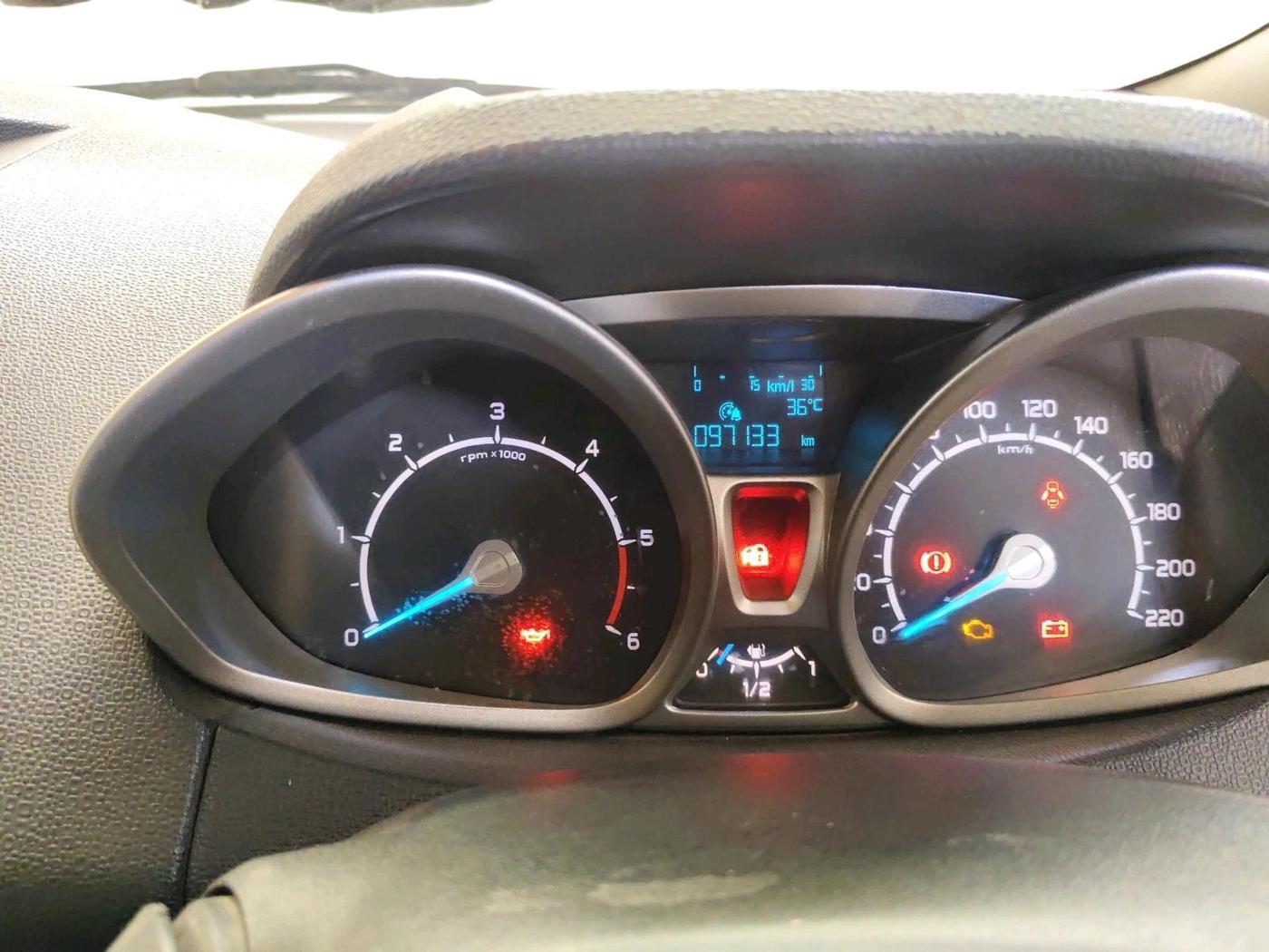 2014 Ford Ecosport TITANIUM 1.5L DIESEL, Diesel, Manual, 97,133 km, interior