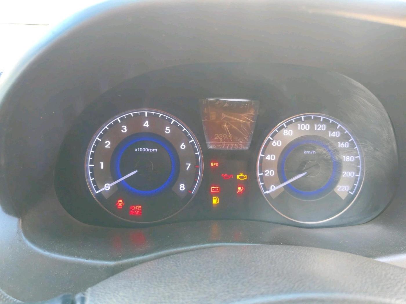 2013 Hyundai Verna FLUIDIC 1.6 VTVT SX, CNG, Manual, 77,753 km, interior
