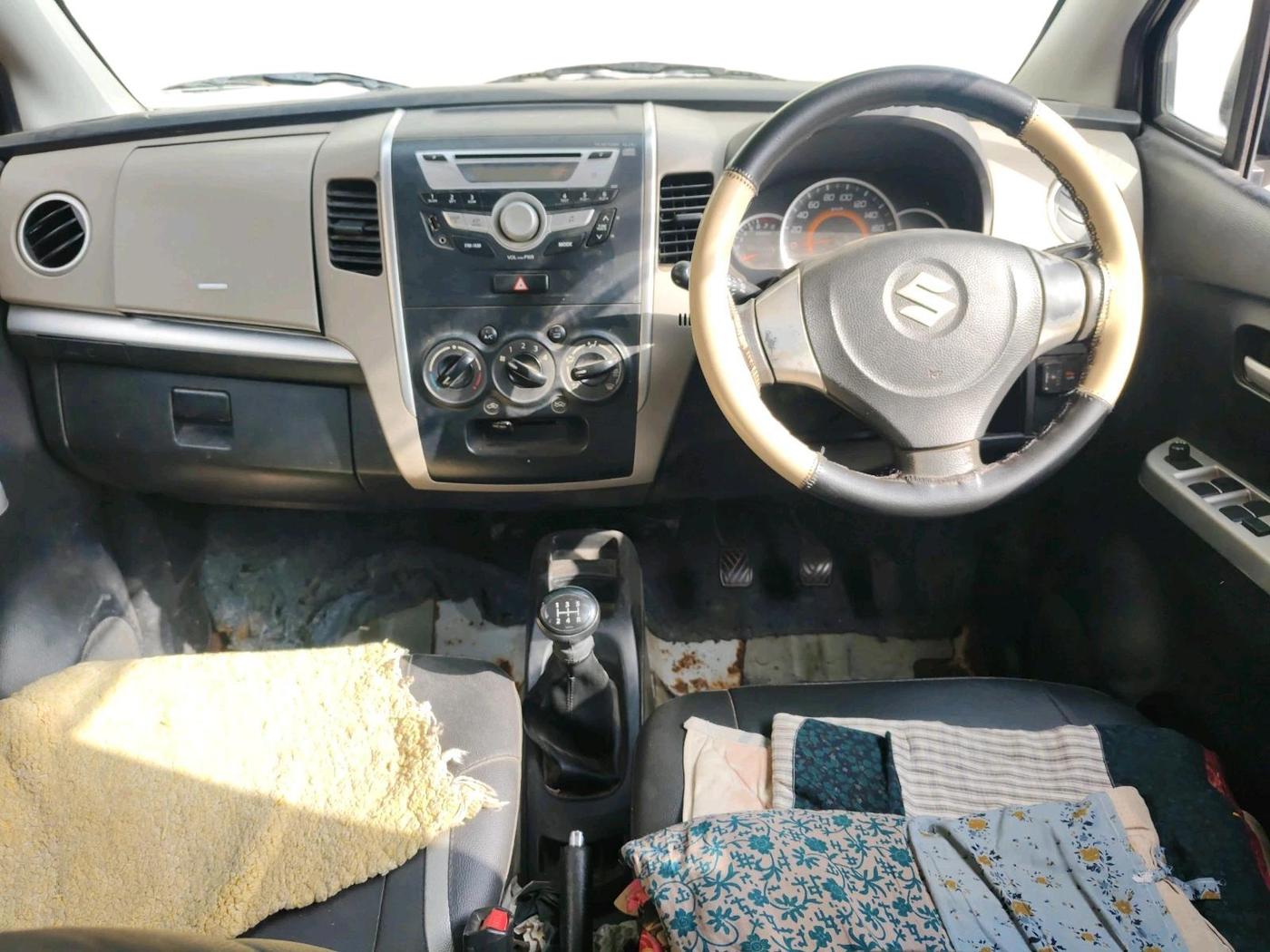 2014 Maruti Wagon R 1.0 VXI, CNG, Manual, 74,147 km, interior