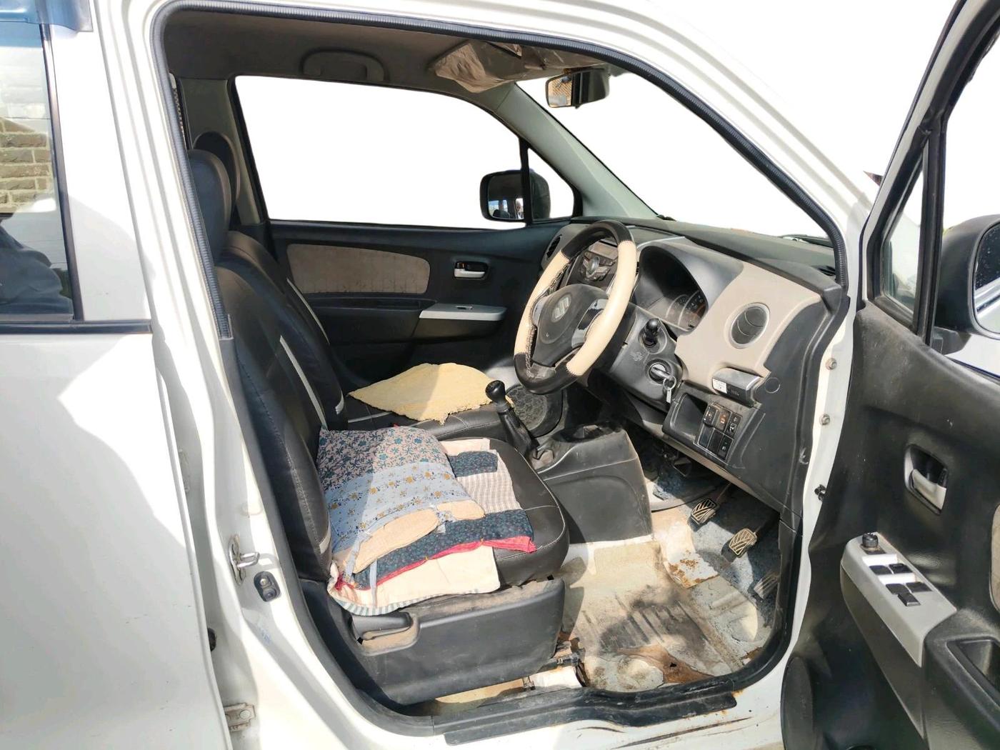 2014 Maruti Wagon R 1.0 VXI, CNG, Manual, 74,147 km, interior