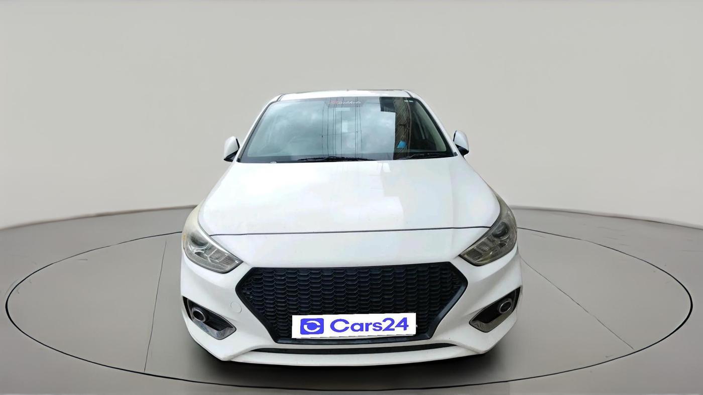 2017 Hyundai Verna 1.6 SX (O) CRDI MT, Diesel, Manual, 1,01,839 km, exterior