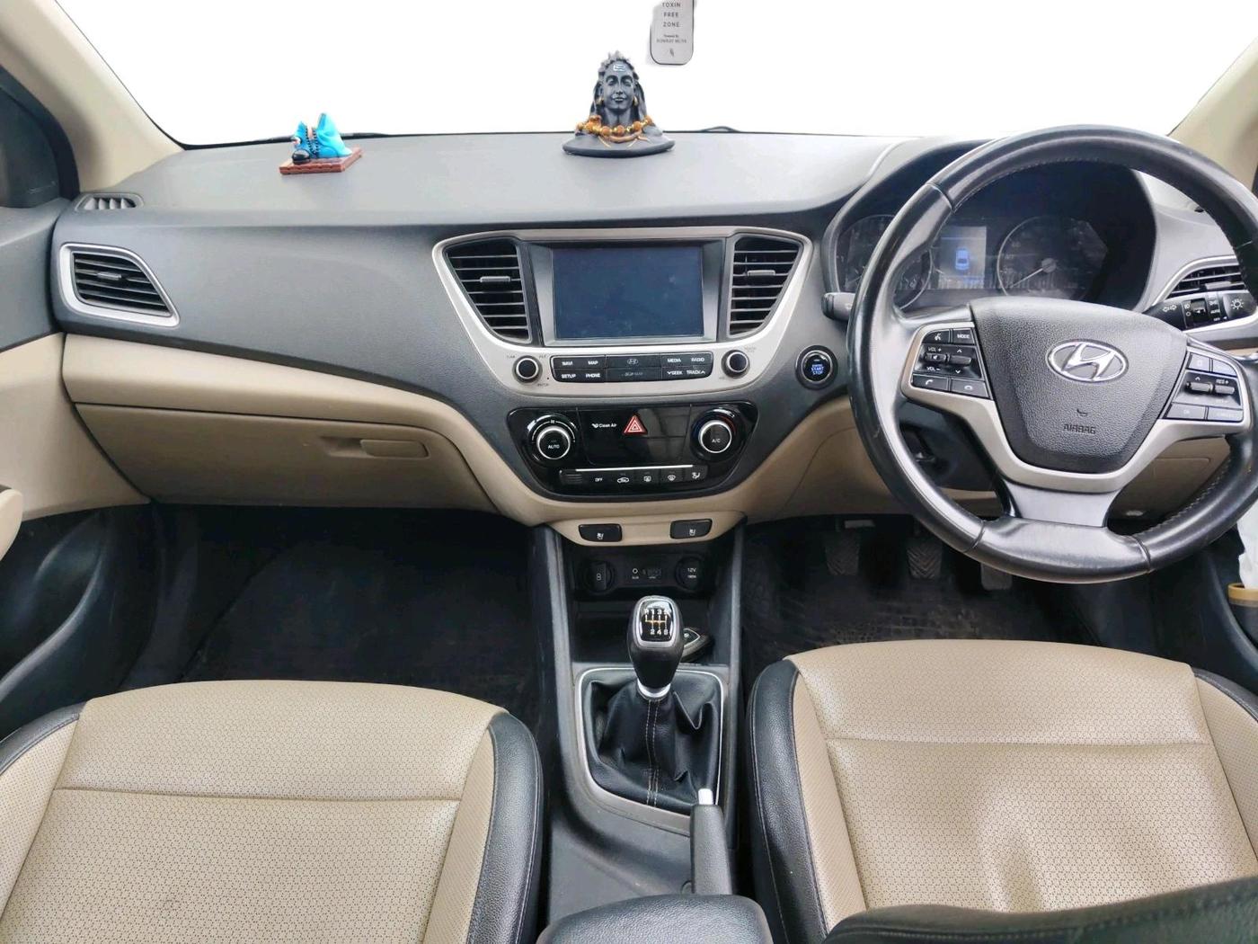 2017 Hyundai Verna 1.6 SX (O) CRDI MT, Diesel, Manual, 1,01,839 km, interior
