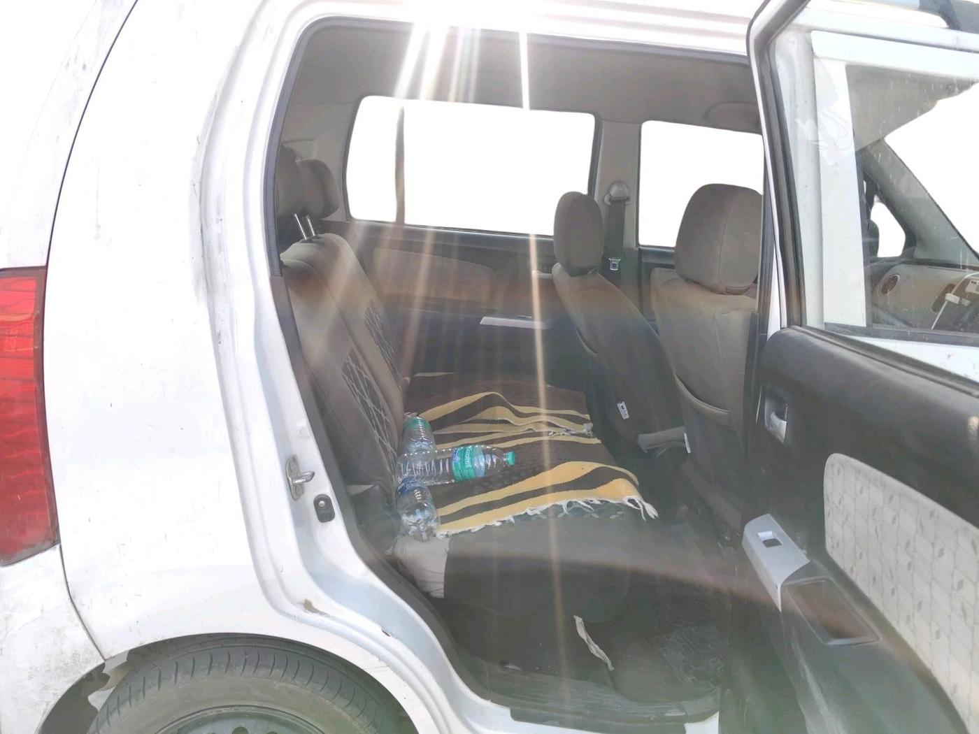 2015 Maruti Wagon R 1.0 VXI, CNG, Manual, 2,01,146 km, interior