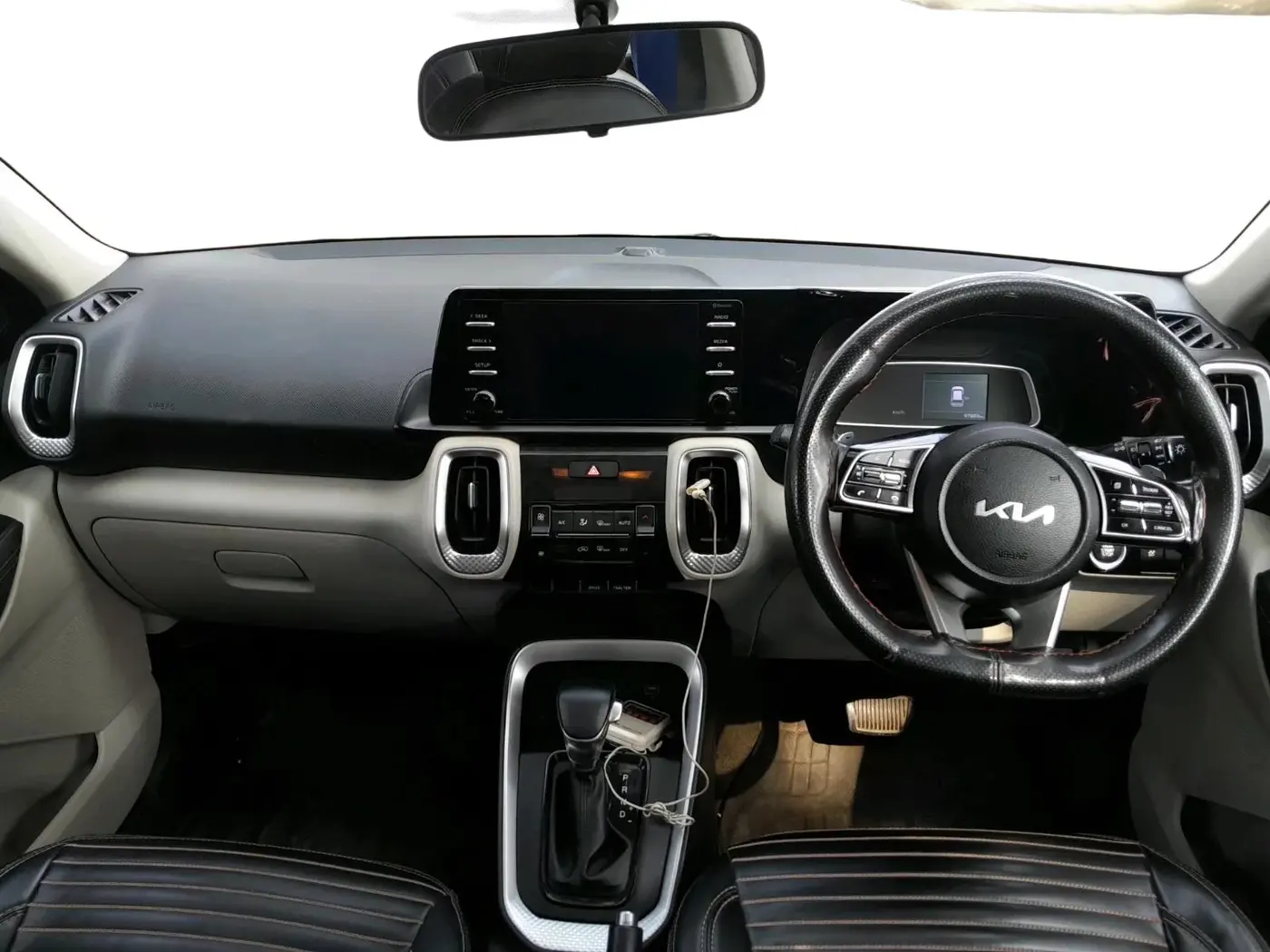 2022 KIA SONET HTX 1.5 AT, Diesel, Automatic, 97,849 km, interior