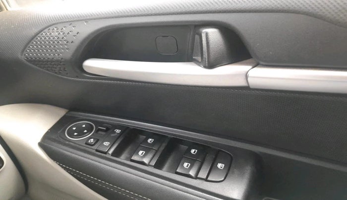 2022 KIA SONET HTX 1.5 AT, Diesel, Automatic, 97,849 km, interior