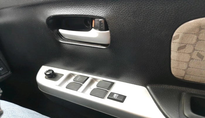 2013 Maruti Wagon R 1.0 VXI, Petrol, Manual, 52,460 km, interior