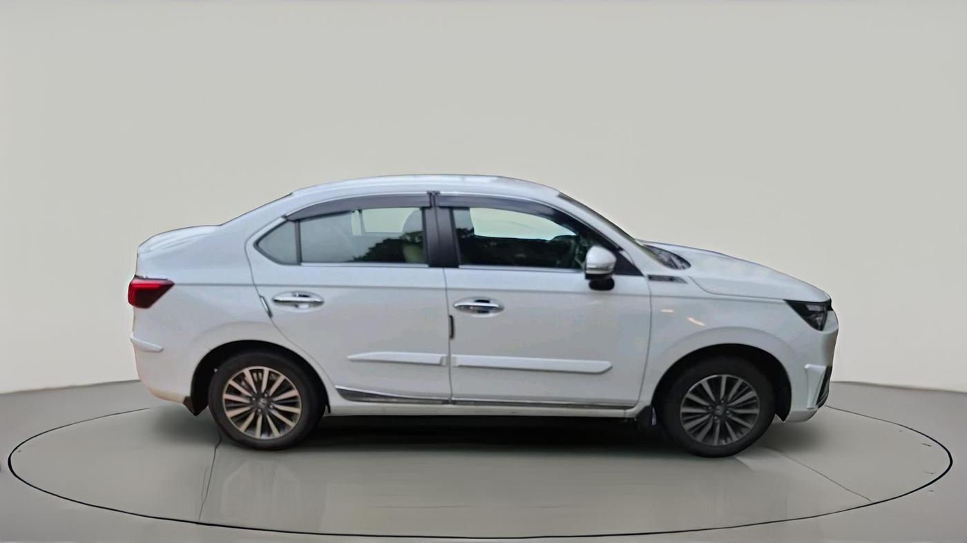 2025 Honda Amaze ZX 1.2 Petrol CVT, Petrol, Automatic, 6,080 km, exterior
