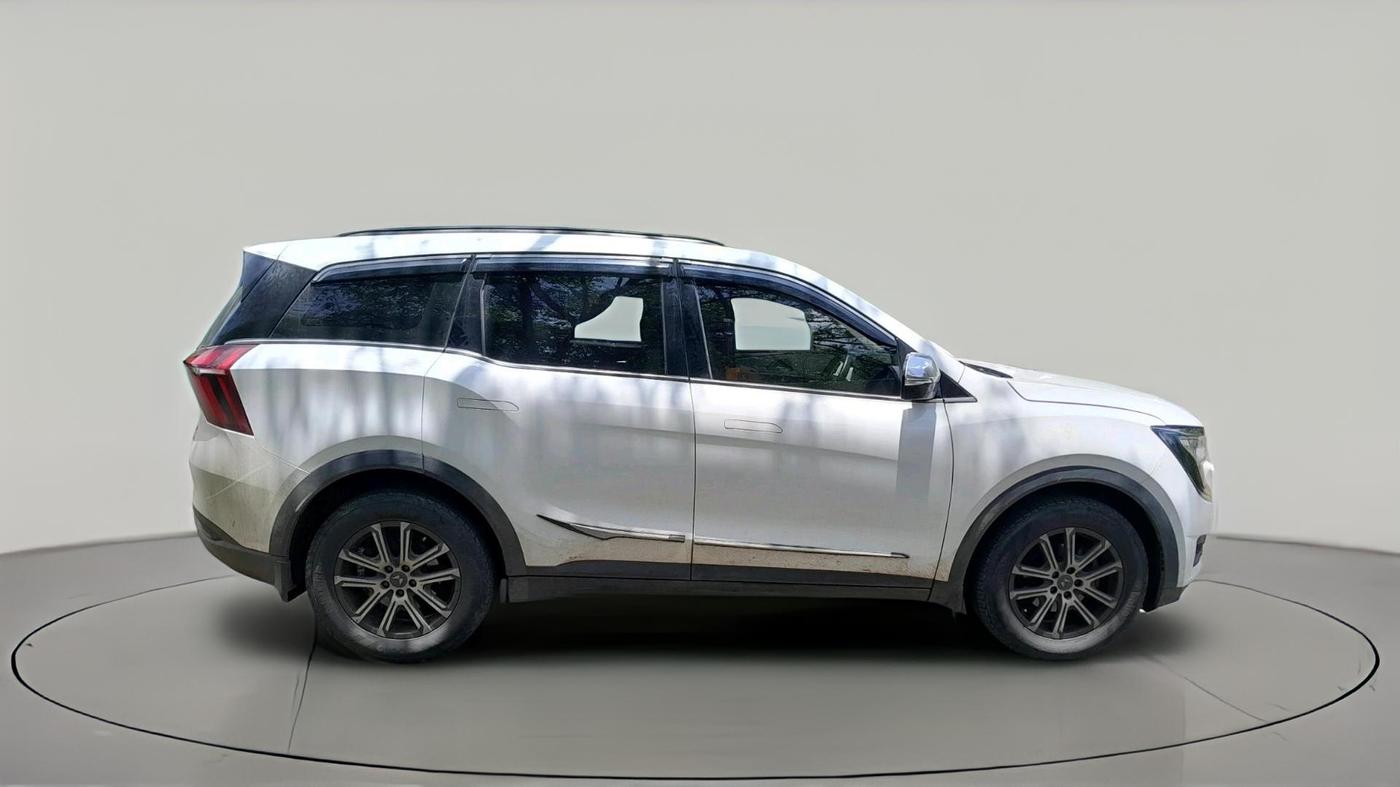 2024 Mahindra XUV700 AX 7 D AT 7 STR, Diesel, Automatic, 58,193 km, exterior