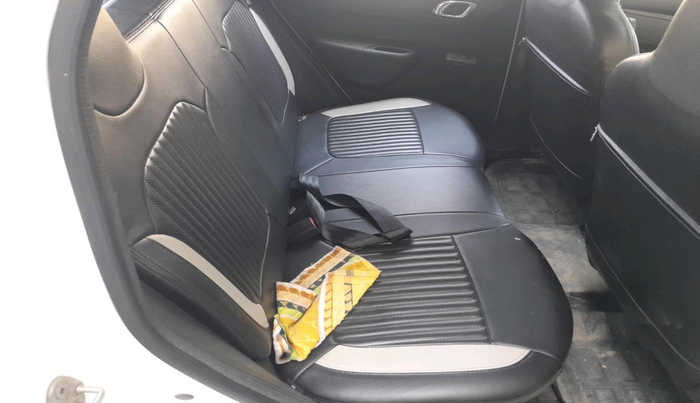 2019 Renault Kwid RXT 1.0 (O), Petrol, Manual, 15,722 km, interior