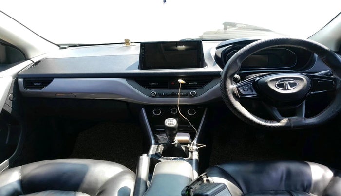 2022 Tata NEXON XM SUNROOF PETROL, Petrol, Manual, 56,877 km, interior