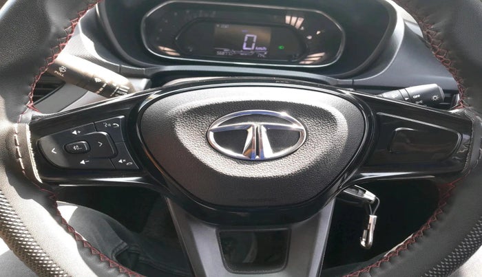 2022 Tata NEXON XM SUNROOF PETROL, Petrol, Manual, 56,877 km, interior