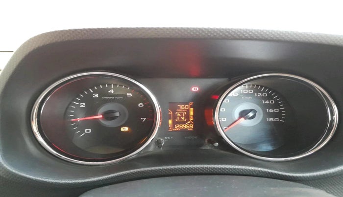 2016 Mahindra TUV300 T8, Diesel, Manual, 1,28,969 km, interior