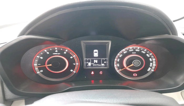 2023 Mahindra XUV300 W8 (O) 1.2 PETROL AMT, Petrol, Automatic, 24,476 km, interior