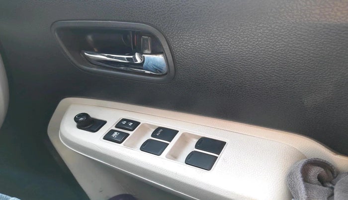 2017 Maruti IGNIS ZETA 1.3 AMT, Diesel, Automatic, 86,659 km, interior