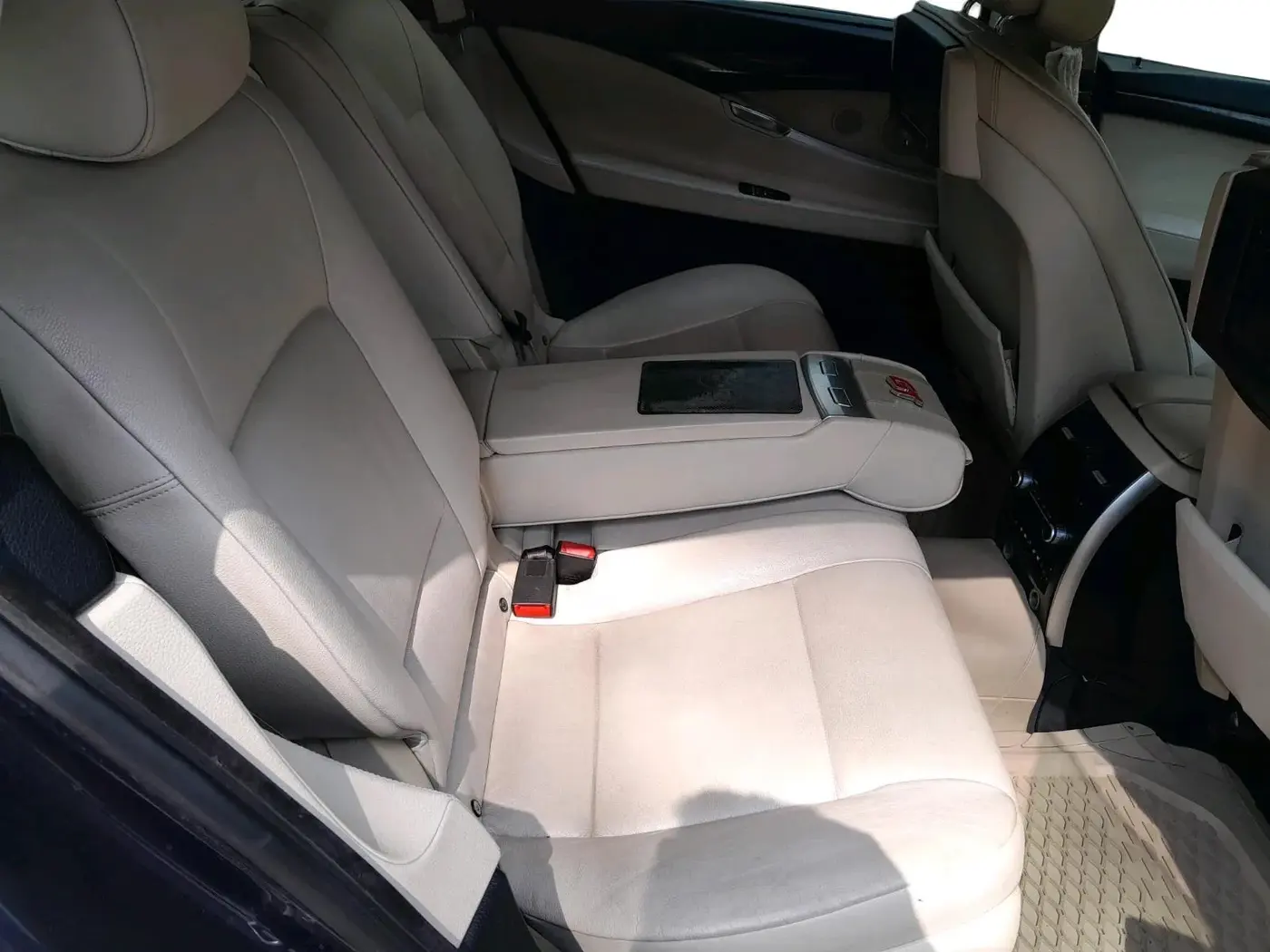 2013 BMW 5 Series 530D 3.0, Diesel, Automatic, 1,12,562 km, interior