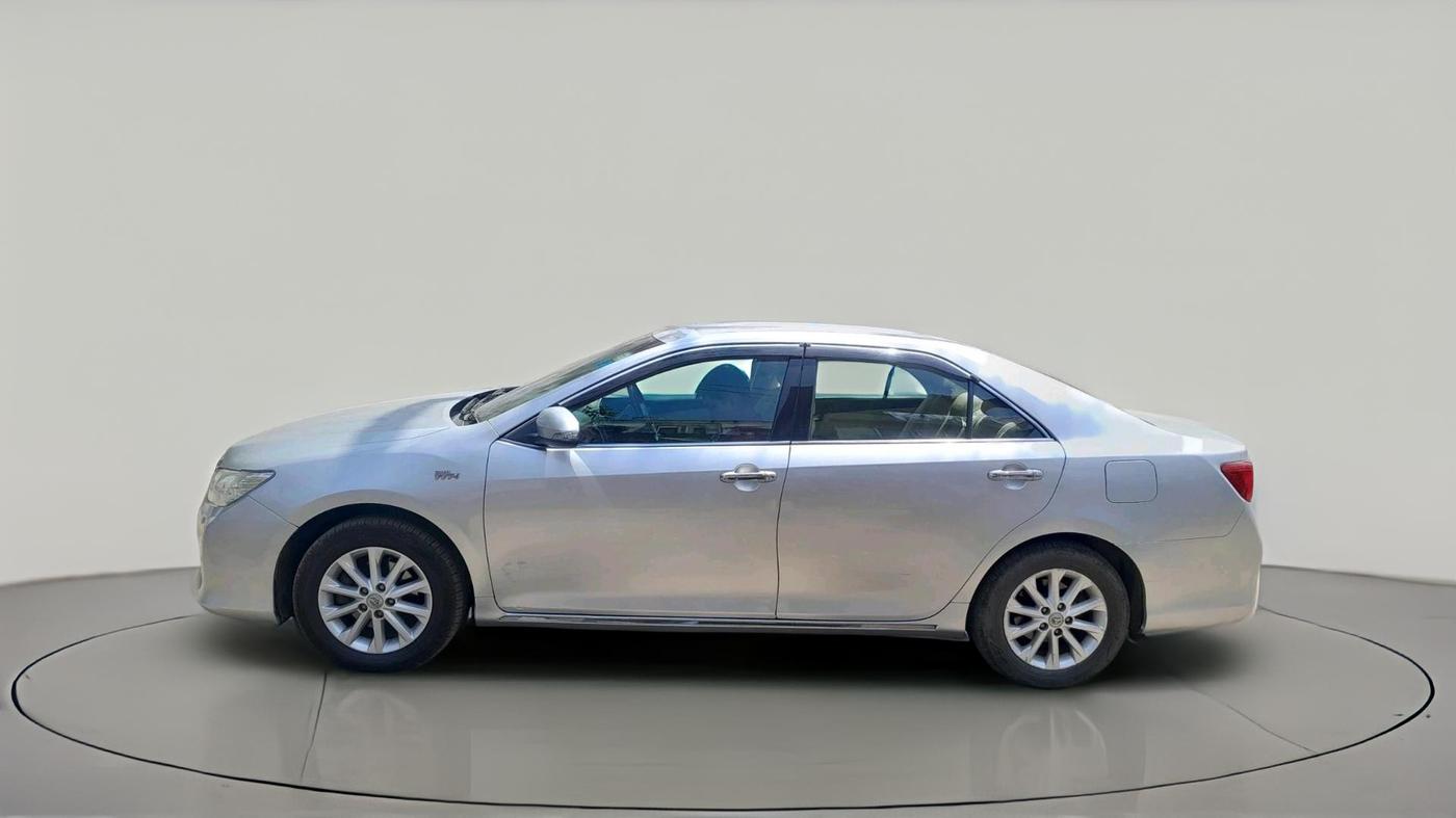 2014 Toyota Camry 2.5L AT, Petrol, Automatic, 71,567 km, exterior