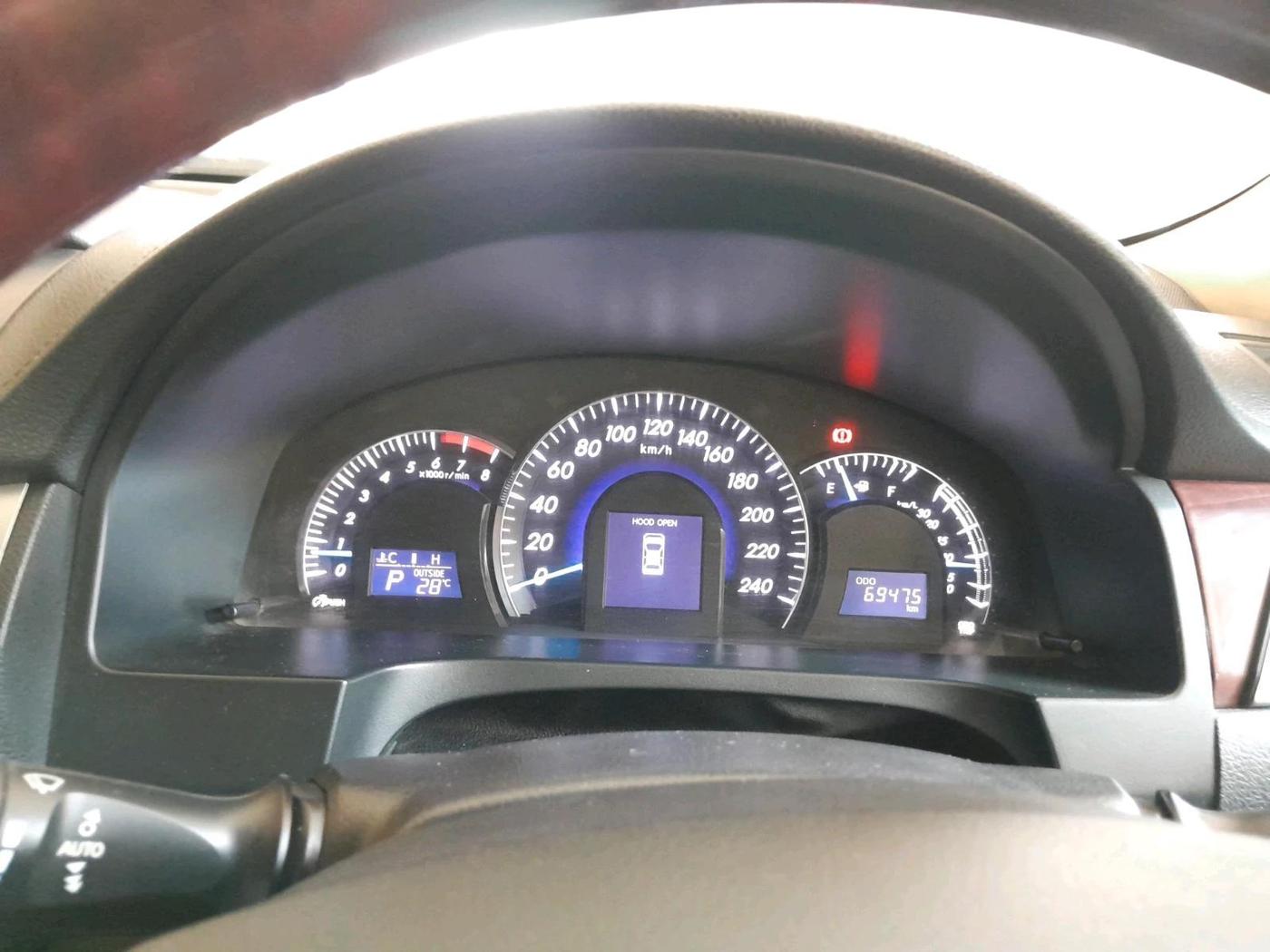 2014 Toyota Camry 2.5L AT, Petrol, Automatic, 71,567 km, interior