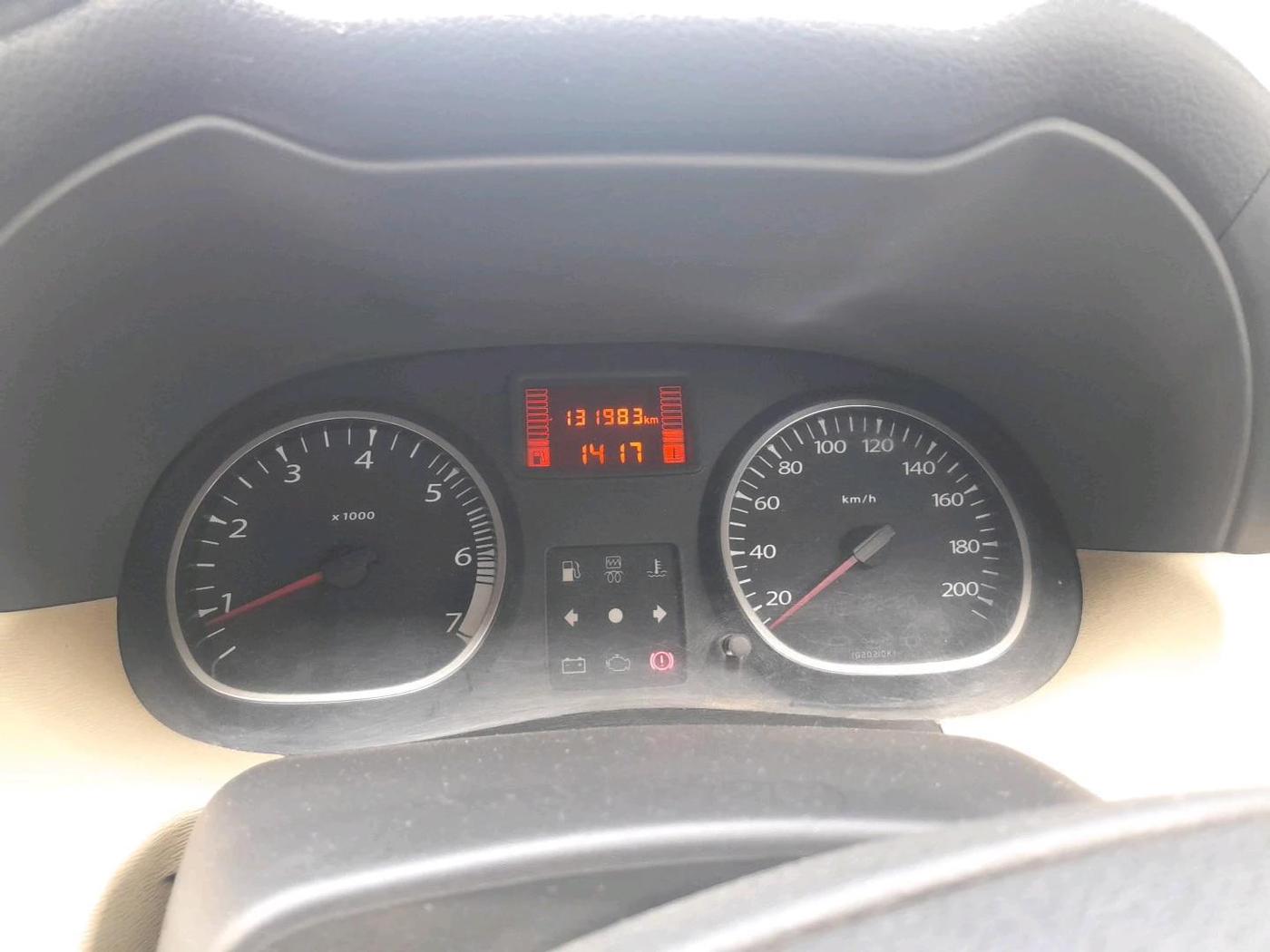 2013 Renault Duster 85 PS RXL DIESEL, Diesel, Manual, 1,31,983 km, interior