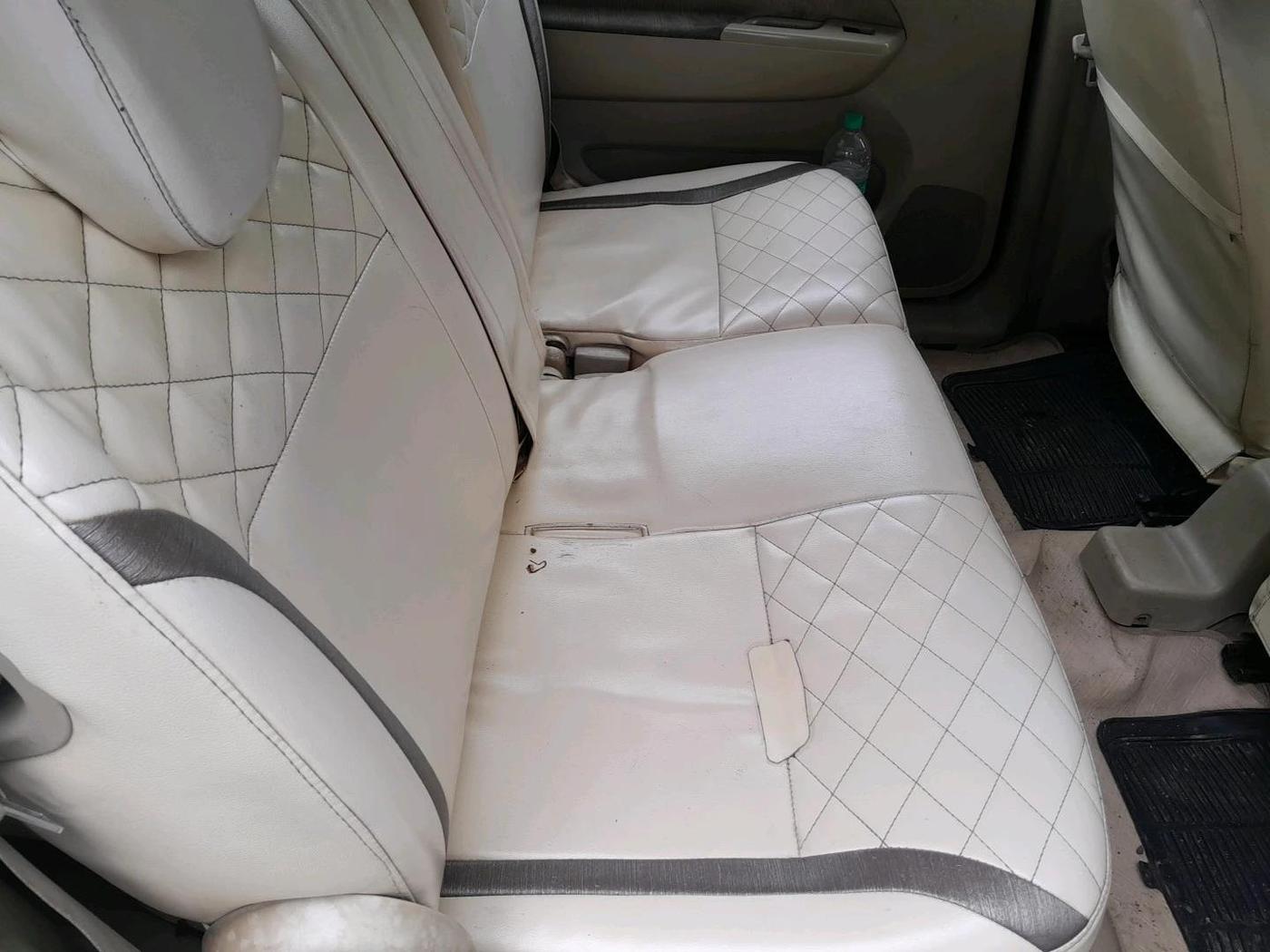 2015 Maruti Ertiga VXI, CNG, Manual, 1,78,215 km, interior
