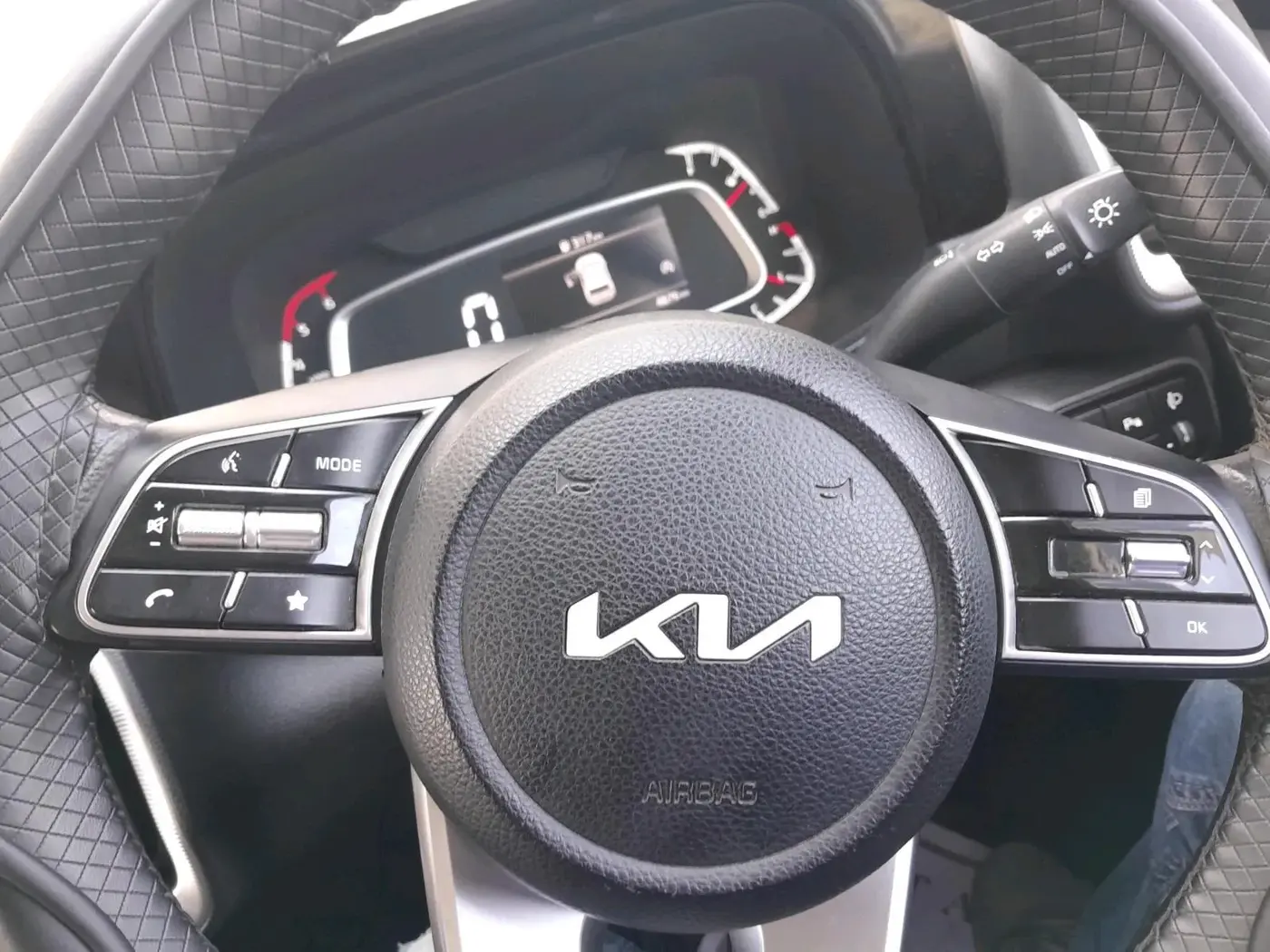 2025 KIA SONET HTK (O) 1.5 Diesel MT, Diesel, Manual, 4,676 km, interior