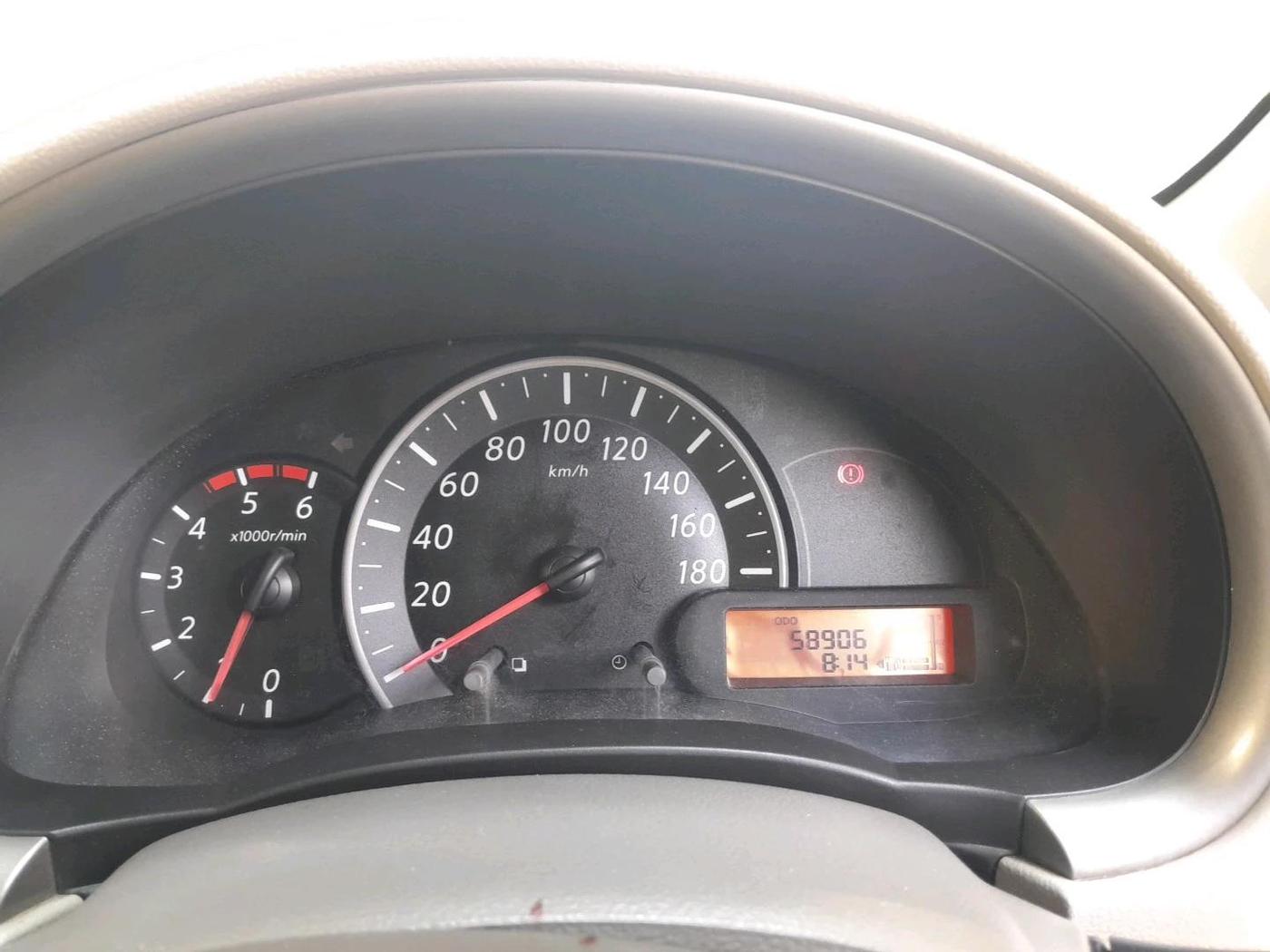 2011 Nissan Micra XV PREMIUM DIESEL, Diesel, Manual, 58,906 km, interior