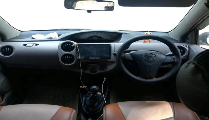 2011 Toyota Etios Liva GD, Diesel, Manual, 1,40,710 km, interior