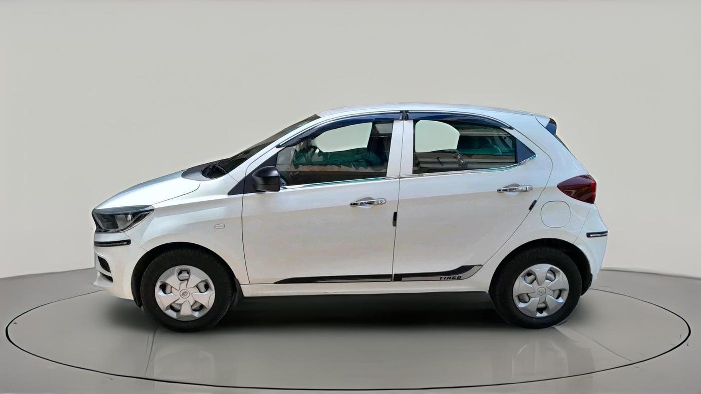 2023 Tata Tiago XM CNG, CNG, Manual, 44,295 km, exterior