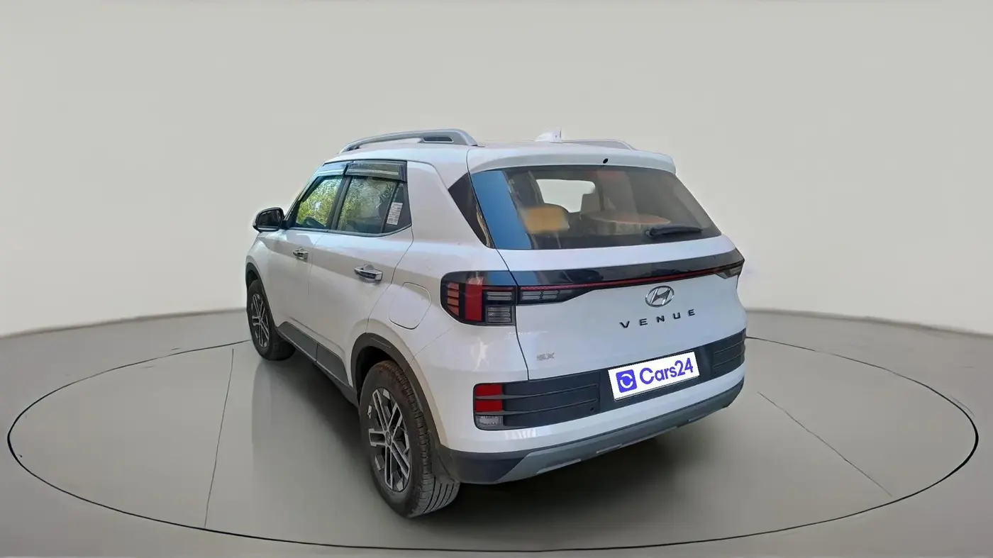 2025 Hyundai VENUE SX (O) 1.5 CRDI, Diesel, Manual, 8,100 km, exterior