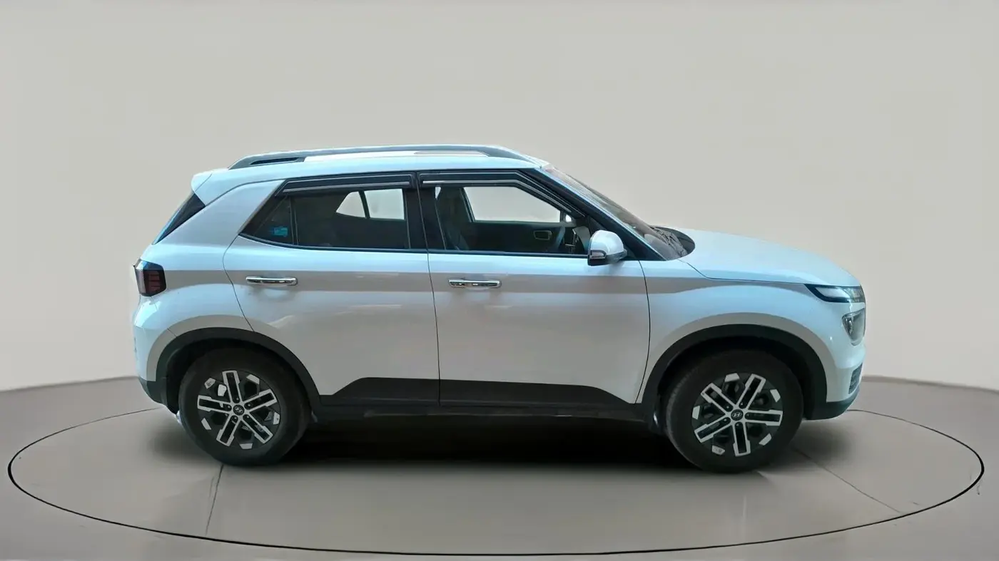 2025 Hyundai VENUE SX (O) 1.5 CRDI, Diesel, Manual, 8,100 km, exterior