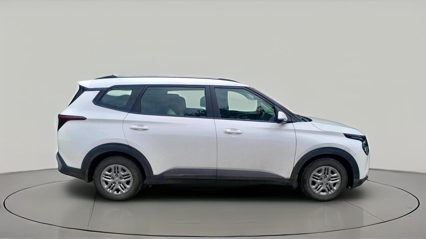2022 KIA CARENS PRESTIGE 1.5 PETROL 7 STR, Petrol, Manual, 16,671 km, exterior