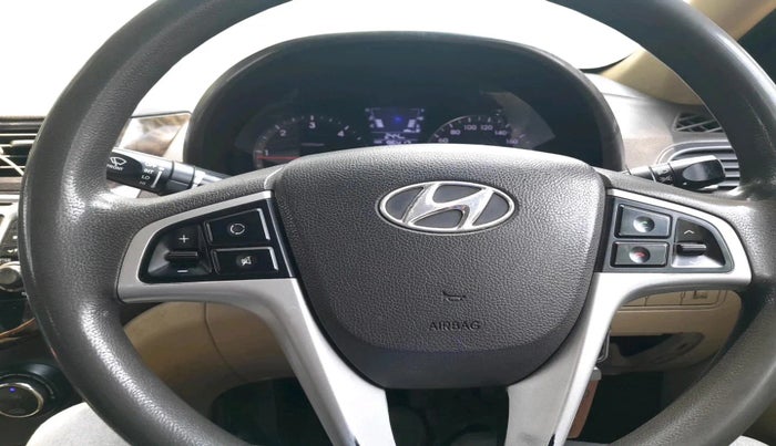 2011 Hyundai Verna FLUIDIC 1.4 CRDI EX, Diesel, Manual, 96,417 km, interior