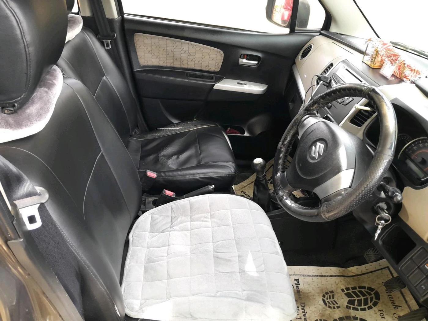 2013 Maruti Wagon R 1.0 VXI, Petrol, Manual, 95,304 km, interior