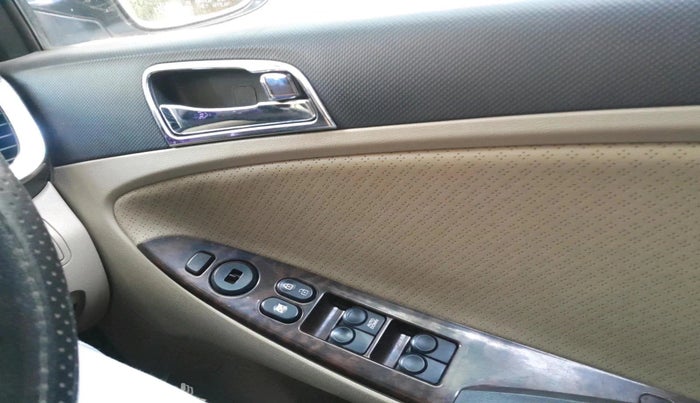 2014 Hyundai Verna FLUIDIC 1.6 CRDI SX AT, Diesel, Automatic, 70,210 km, interior