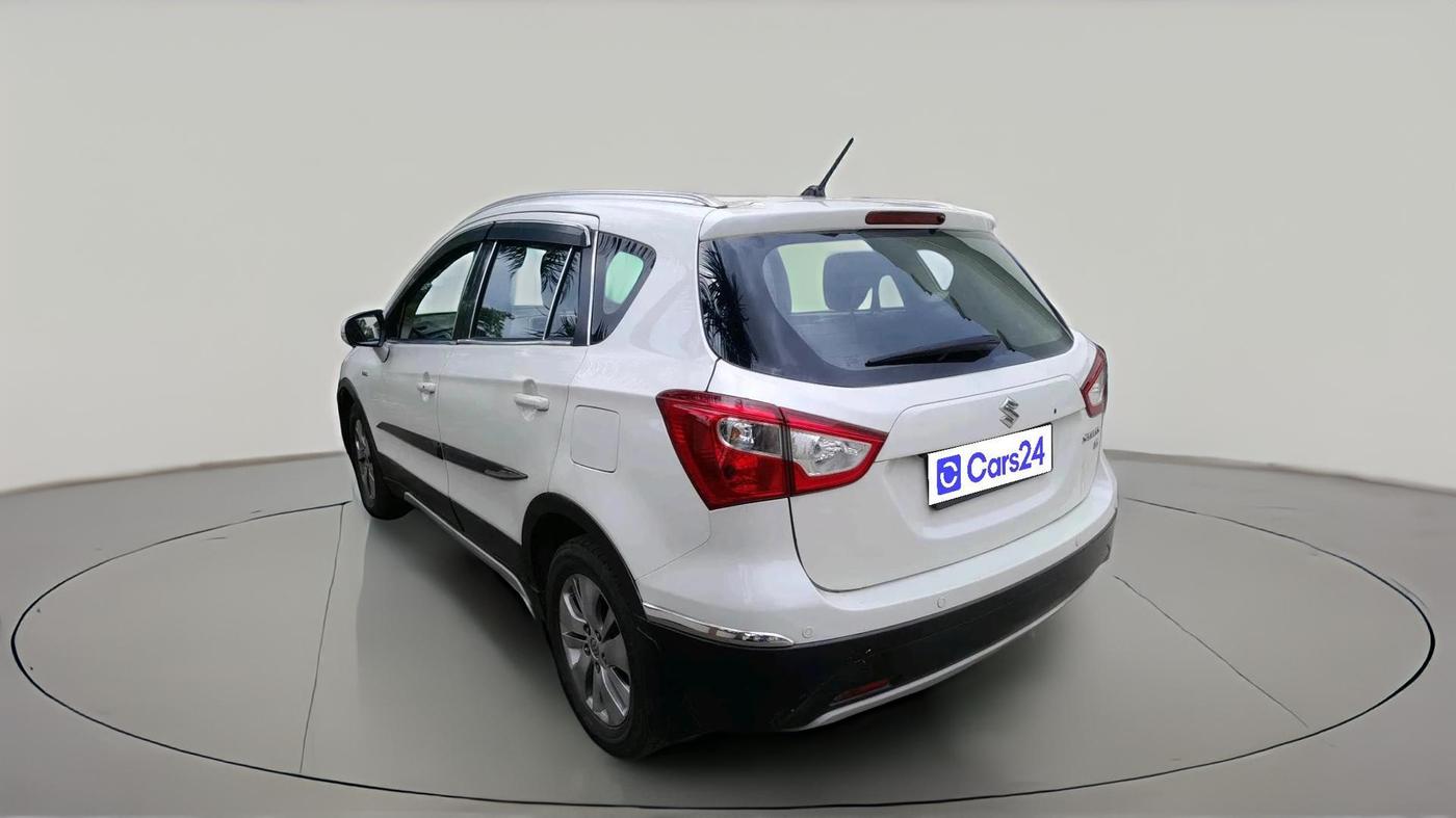 2015 Maruti S Cross ALPHA 1.6, Diesel, Manual, 93,470 km, exterior