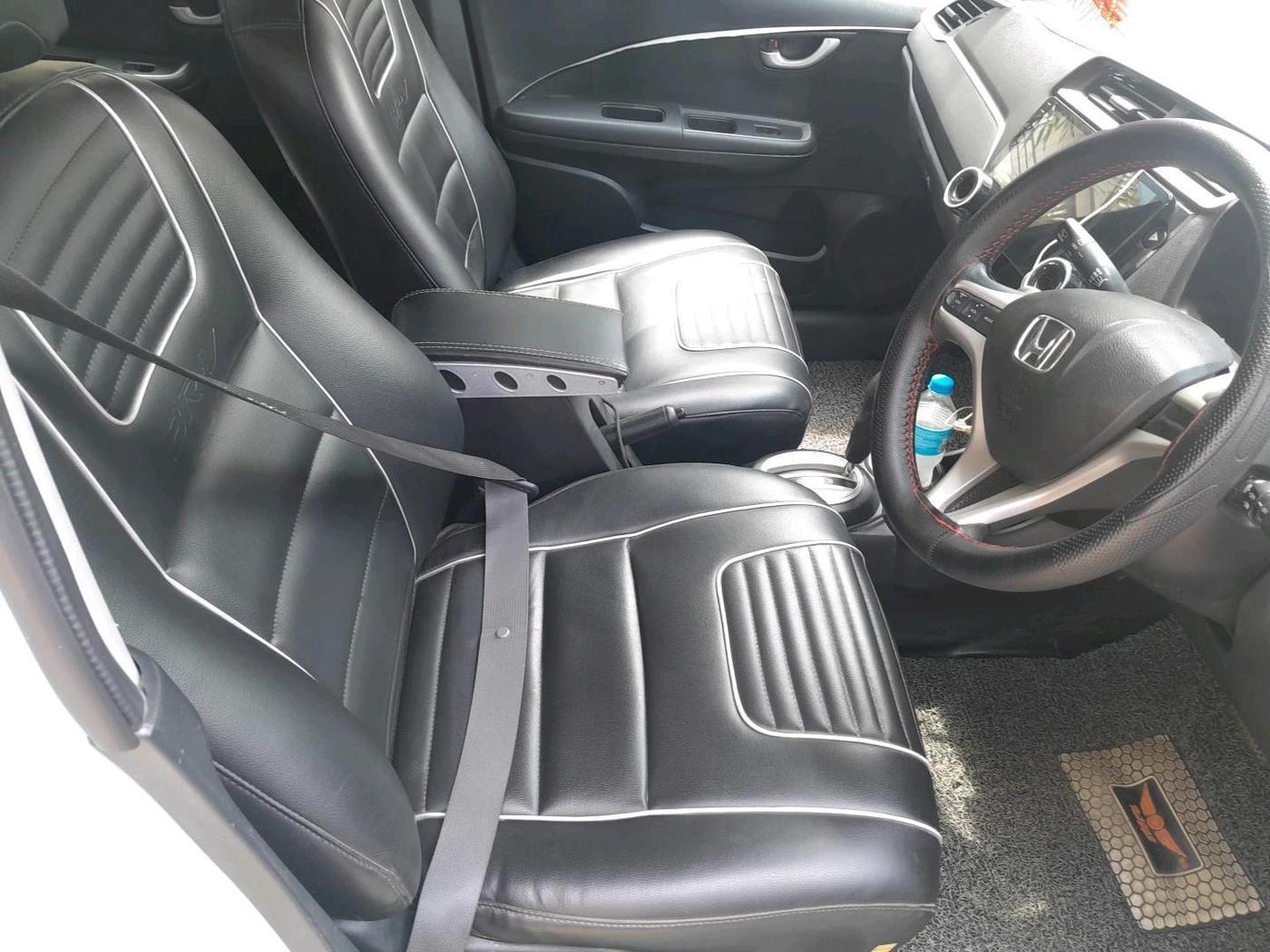 2016 Honda BR-V 1.5L I-VTEC V CVT, Petrol, Automatic, 66,471 km, interior