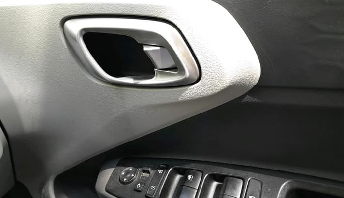 2020 Hyundai GRAND I10 NIOS SPORTZ AMT 1.2 KAPPA VTVT, Petrol, Automatic, 28,999 km, interior