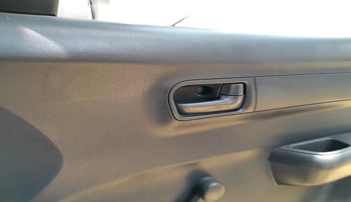 2011 Maruti Swift Dzire LXI, Petrol, Manual, 1,29,433 km, interior