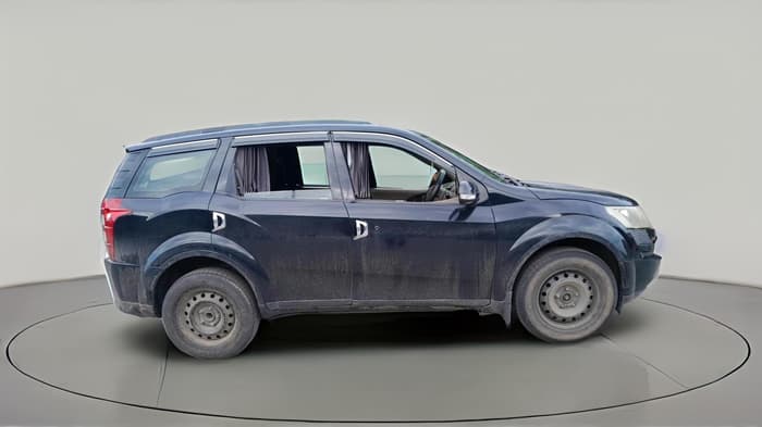 2011 Mahindra XUV500 W6, Diesel, Manual, 1,89,932 km, exterior