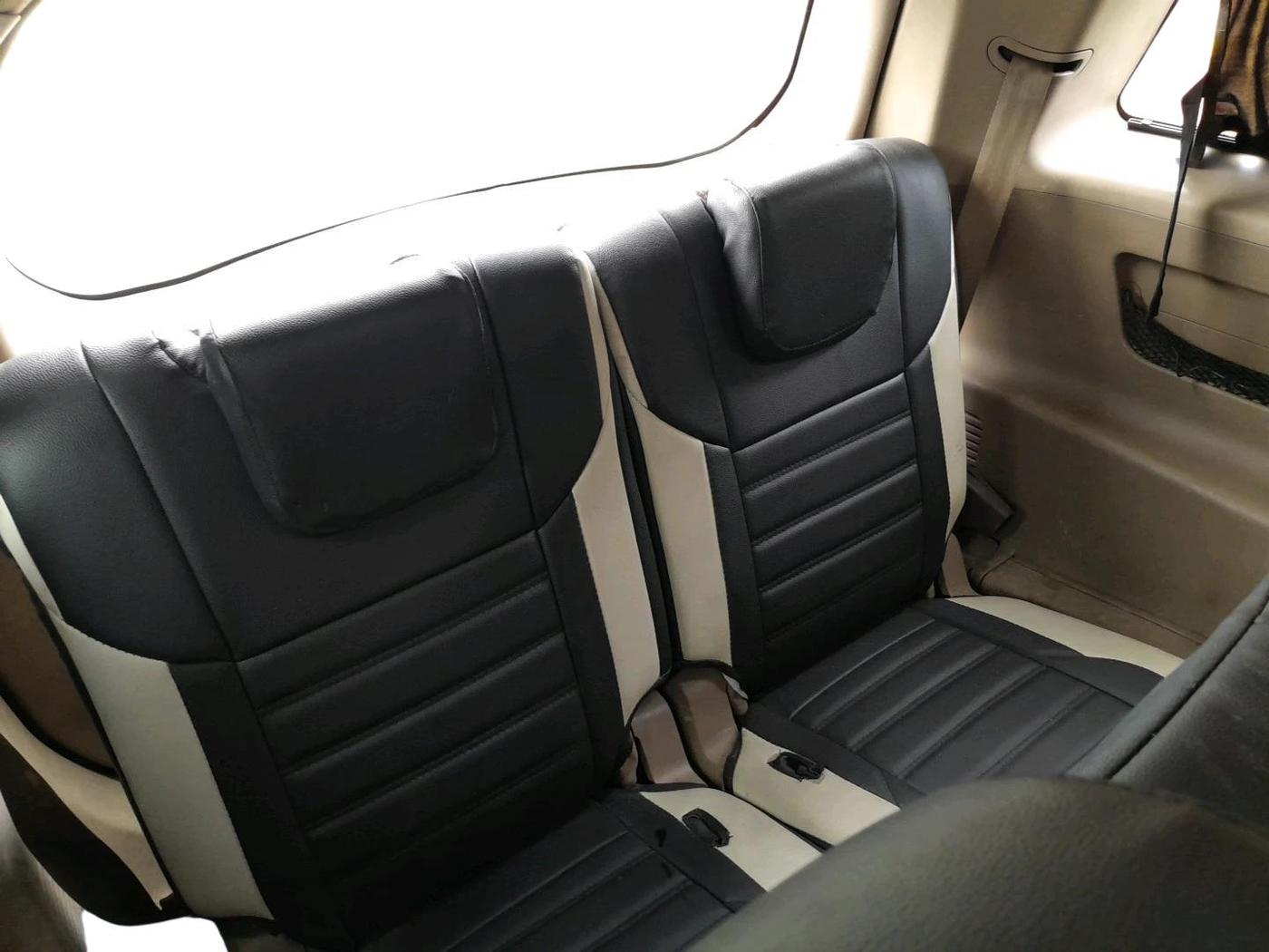 2011 Mahindra XUV500 W6, Diesel, Manual, 1,89,932 km, interior