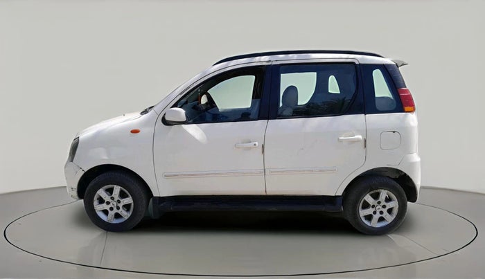 2013 Mahindra Quanto C8, Diesel, Manual, 99,617 km, exterior