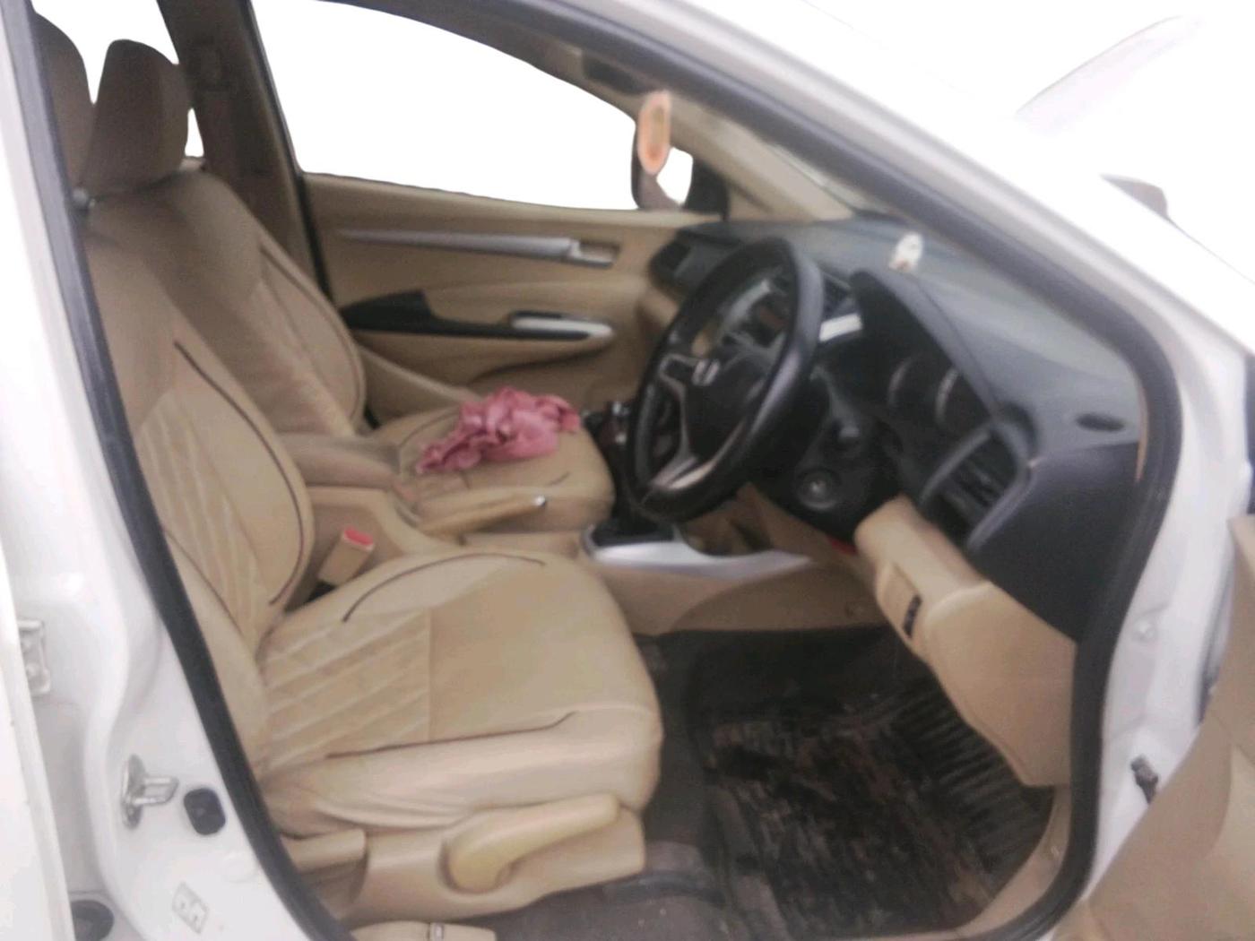 2011 Honda City 1.5L I-VTEC V MT, Petrol, Manual, 1,12,598 km, interior