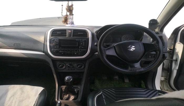 2017 Maruti Vitara Brezza VDI (O), Diesel, Manual, 77,163 km, interior