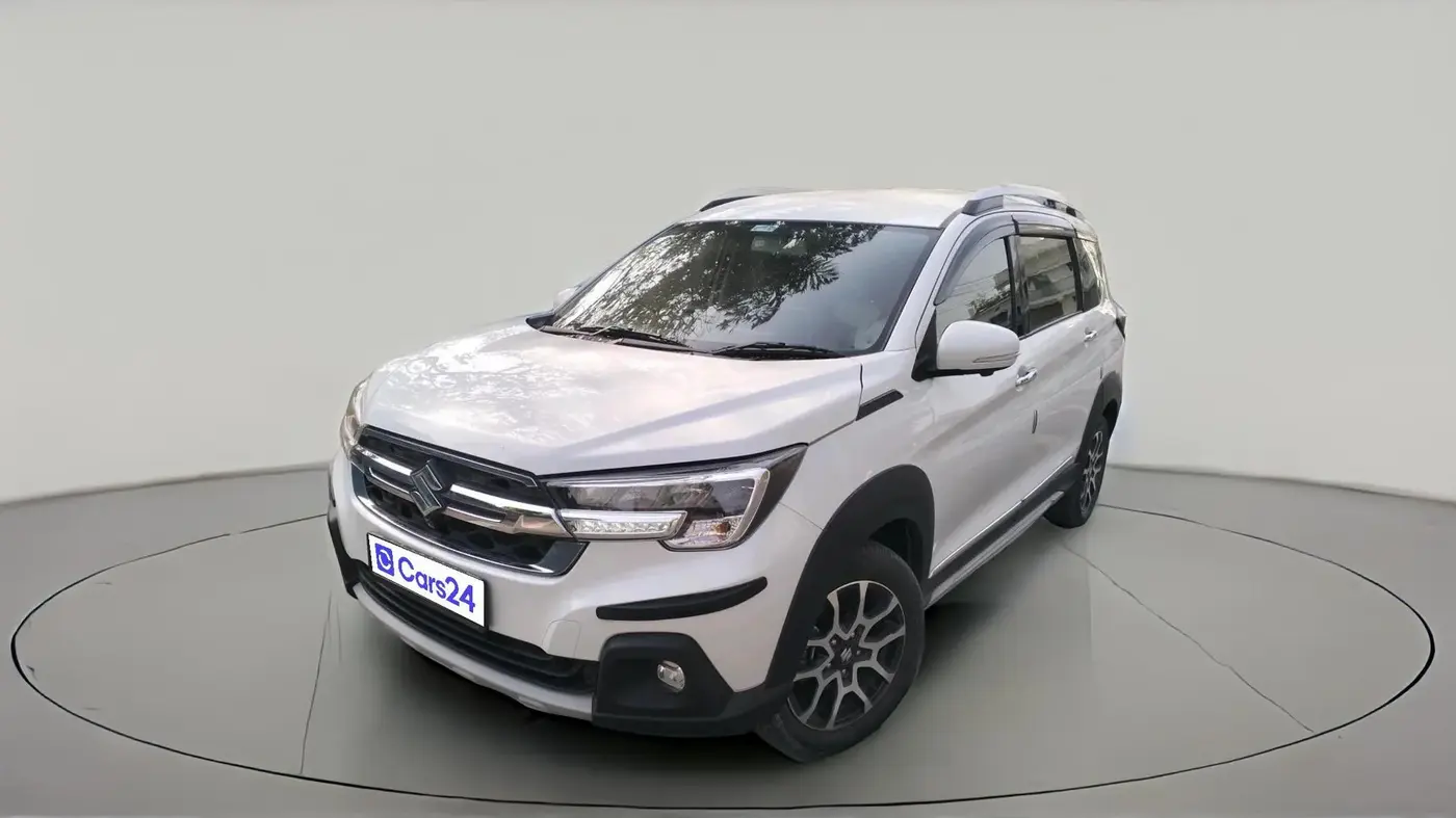 2025 Maruti XL6 ALPHA MT, Petrol, Manual, 24,107 km, exterior