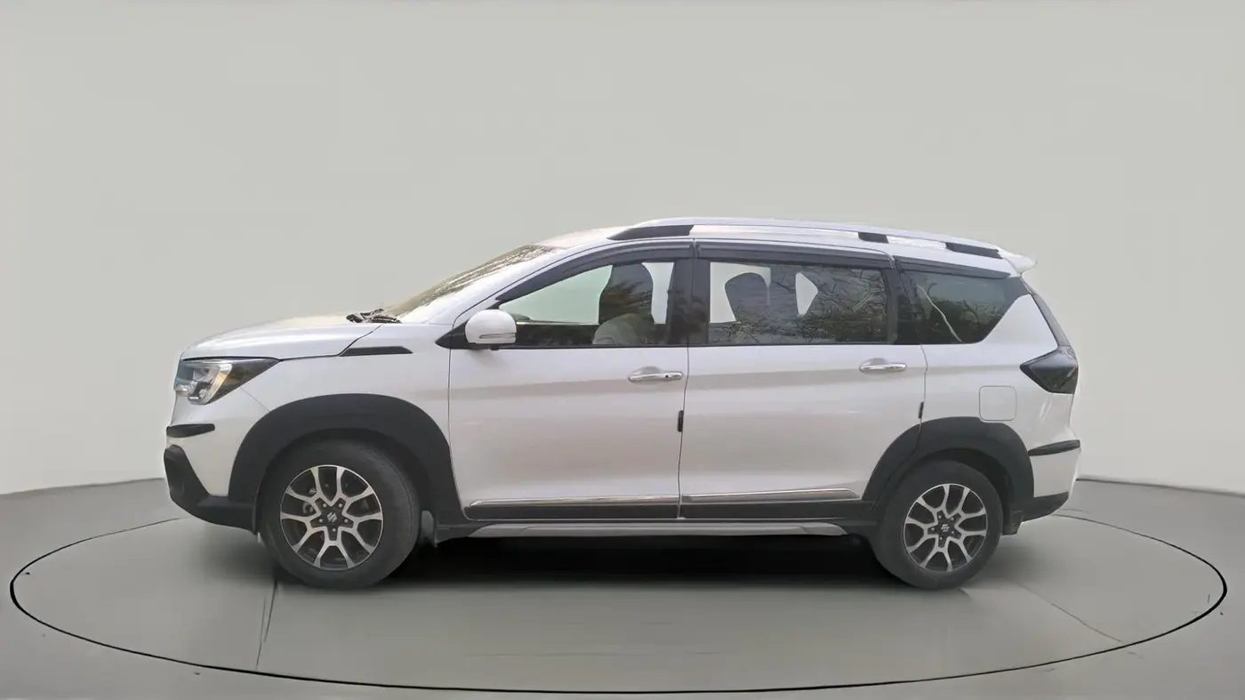 2025 Maruti XL6 ALPHA MT, Petrol, Manual, 24,107 km, exterior