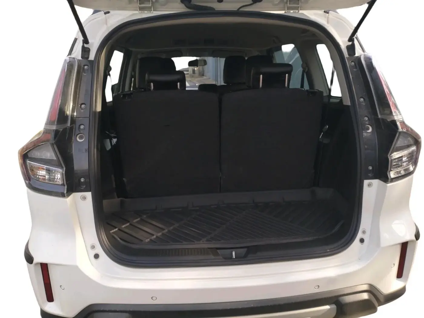 2025 Maruti XL6 ALPHA MT, Petrol, Manual, 24,107 km, exterior