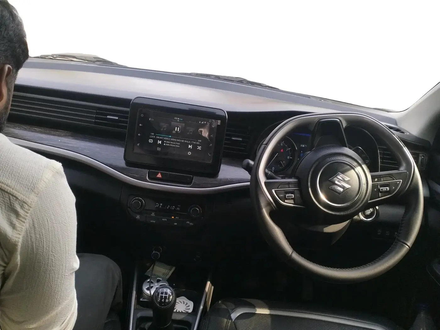 2025 Maruti XL6 ALPHA MT, Petrol, Manual, 24,107 km, interior