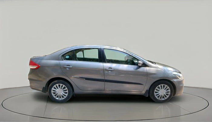 2017 Maruti Ciaz DELTA DIESEL 1.3, Diesel, Manual, 92,975 km, exterior