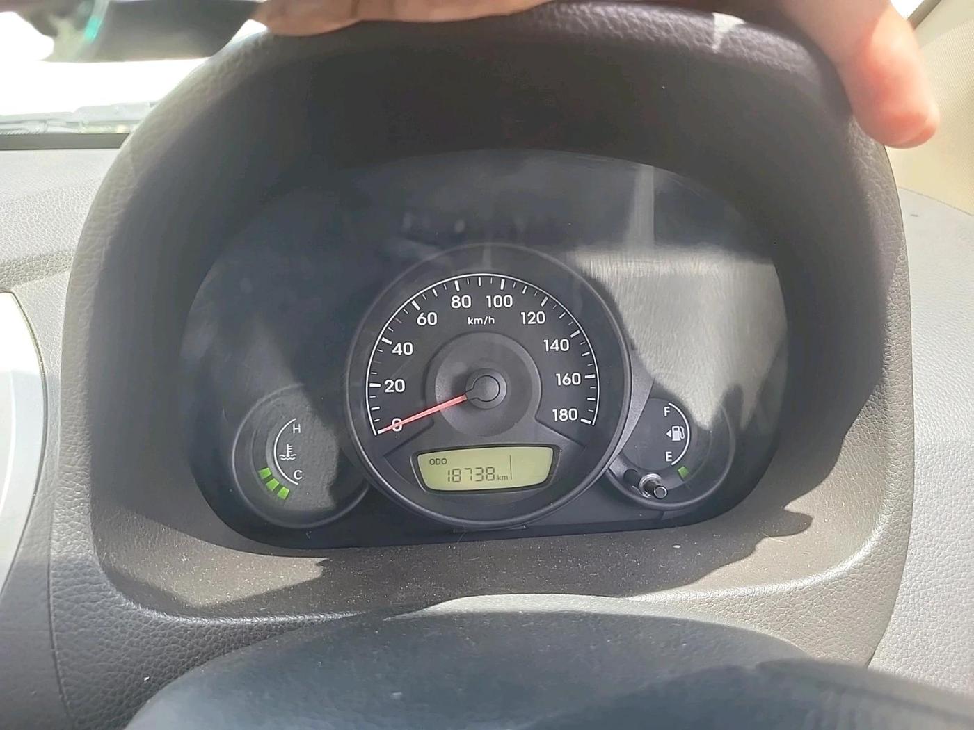 2018 Hyundai Eon ERA +, Petrol, Manual, 18,738 km, interior
