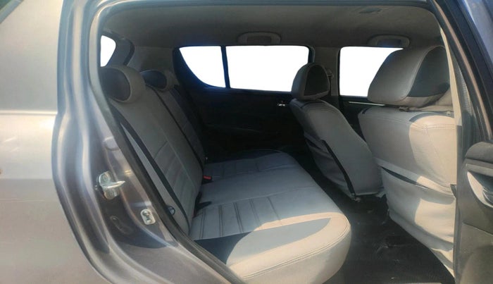 2013 Maruti Swift VXI, Petrol, Manual, 1,12,667 km, interior