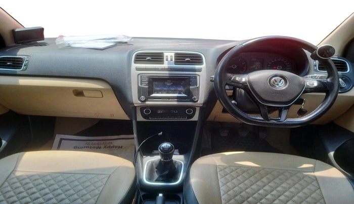 2017 Volkswagen Polo HIGHLINE1.2L, Petrol, Manual, 66,480 km, interior